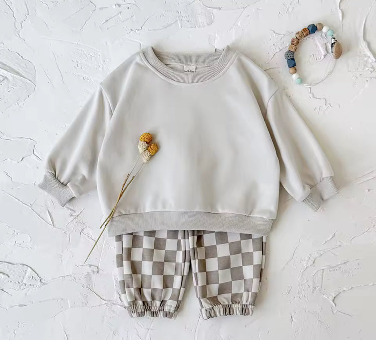 Baby & Toddler Checkered Jogger Set
Baby fall clothing set neutral grey