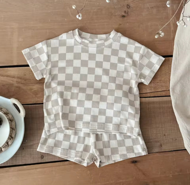 Sand Checkered T-Shirt & Shorts outfit Hippo Boutique