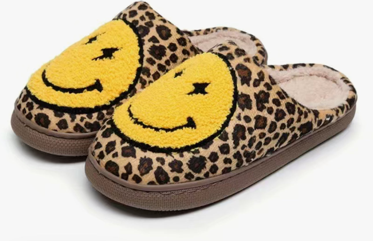 Women’s Fuzzy Smiley Slippers Hippo Boutique