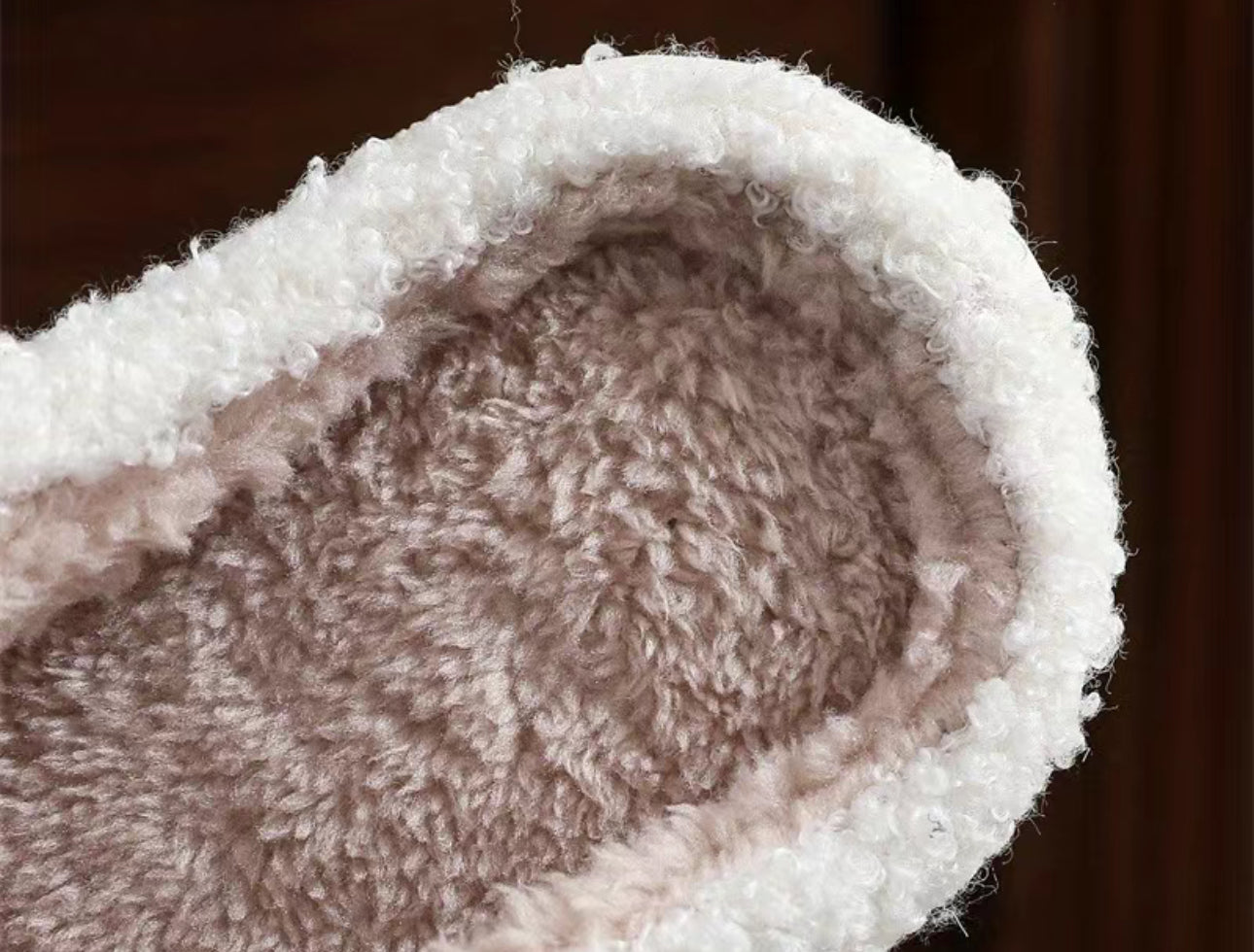 Women’s Fuzzy Smiley Slippers Hippo Boutique