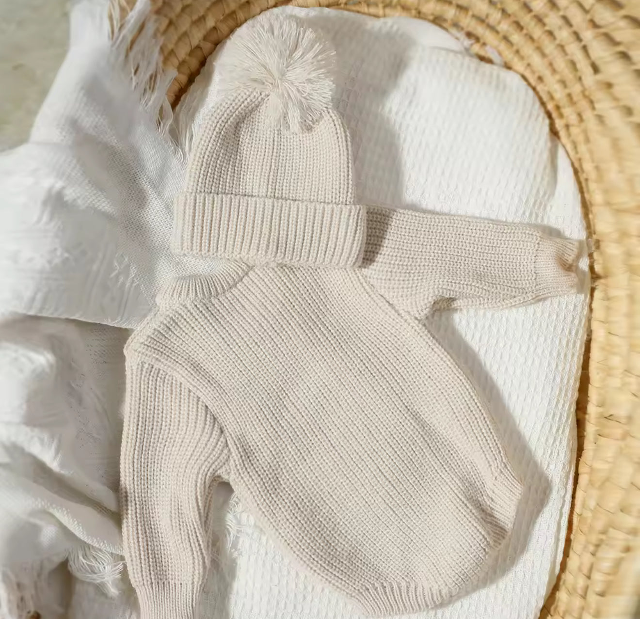 Newborn Baby Knit Bodysuit with Knitted Hat Hippo Boutique