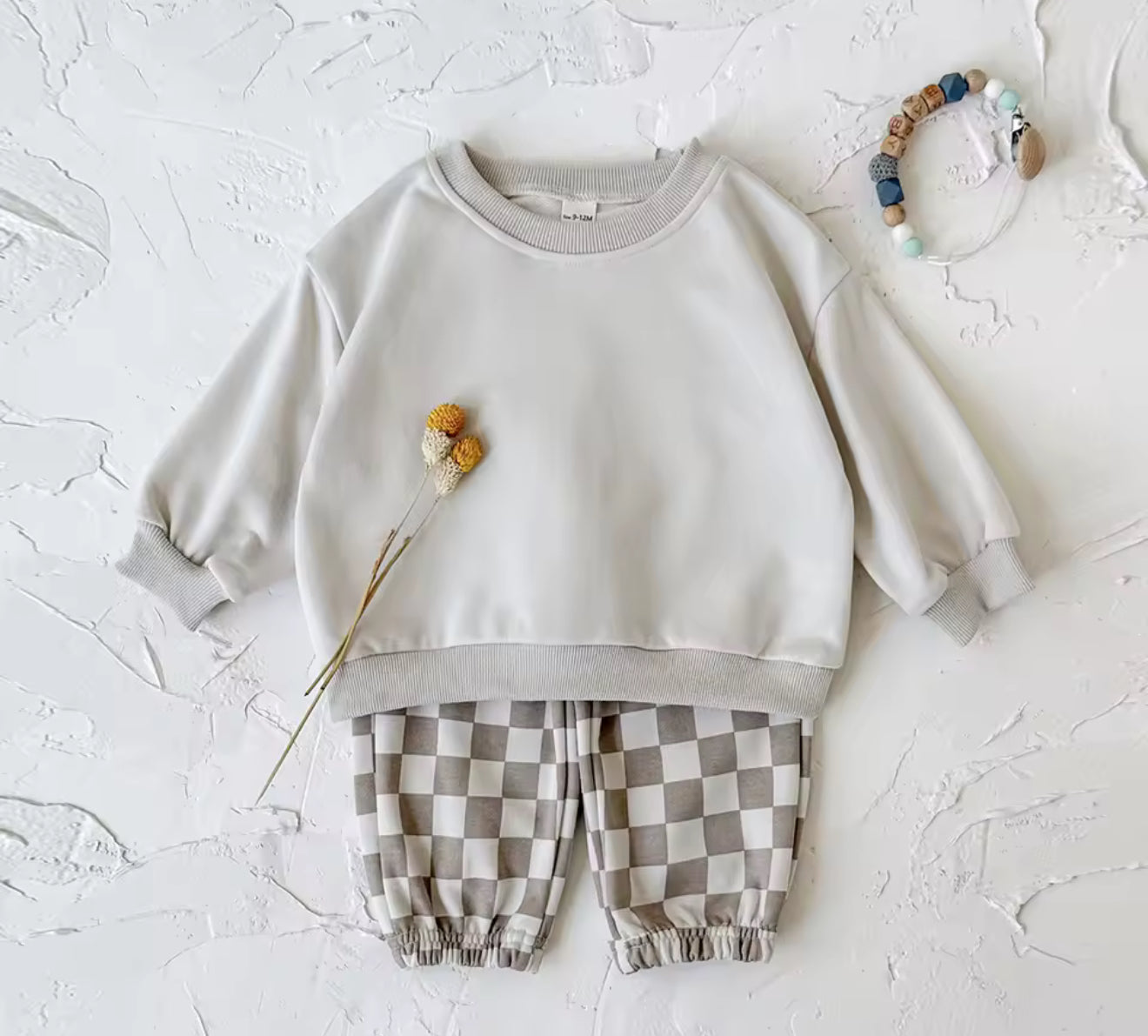 Baby & Toddler Checkered Jogger Set
Baby fall clothing set neutral grey 