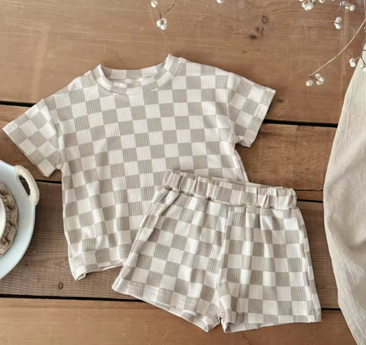Sand Checkered T-Shirt & Shorts outfit Hippo Boutique