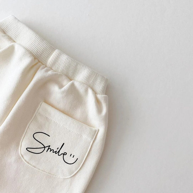 Smile Oversized Sweatshirt Outfit - Hippo Boutique