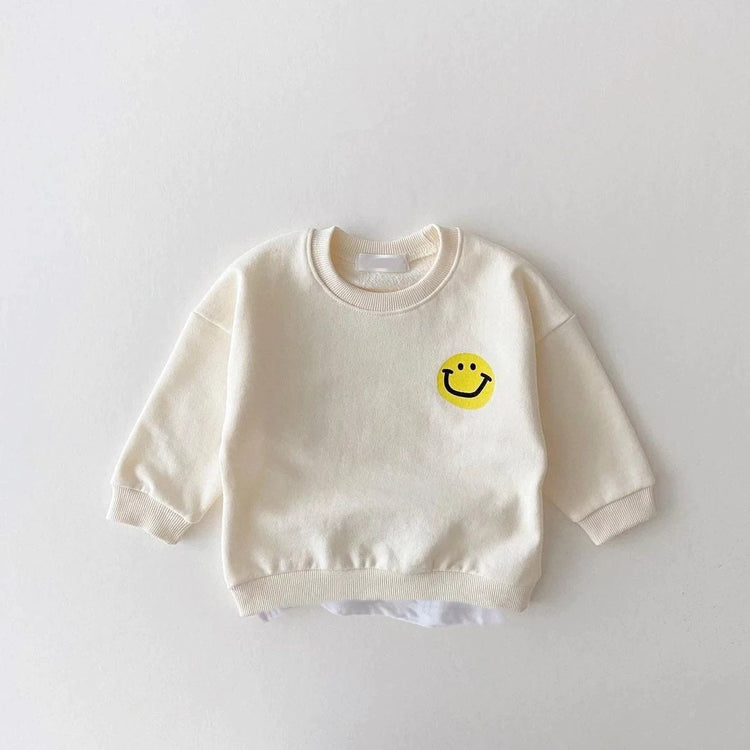 Smile Oversized Sweatshirt Outfit - Hippo Boutique