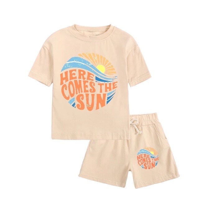Here Comes The Sun T-Shirt & Shorts Set - Hippo Boutique
