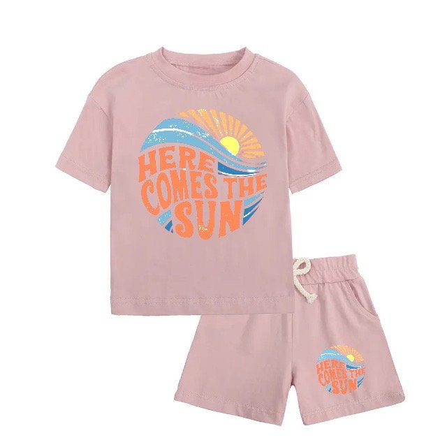 Here Comes The Sun T-Shirt & Shorts Set - Hippo Boutique