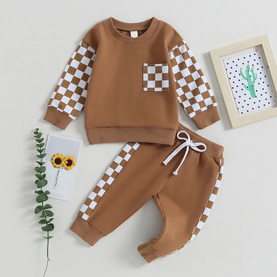 Checkered Baby boy Clothing set with pants and sweatshirt