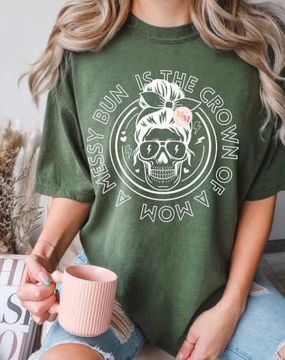 Mama oversized women’s tshirts / women’s clothes / graphic tee / gift for her / mom / skull tee / rock and roll / cool / beach / skull head