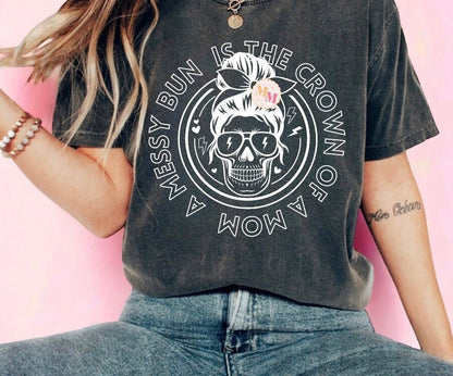 Mama oversized women’s tshirts / women’s clothes / graphic tee / gift for her / mom / skull tee / rock and roll / cool / beach / skull head