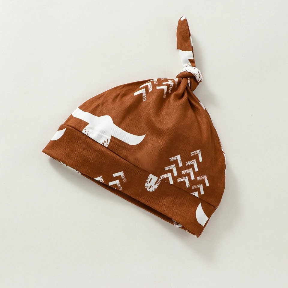 Highland Cow Newborn Baby Swaddle Blanket Wrap Bodysuit + hat | baby girl gift | announcement | baby shower | knot gown | handmade