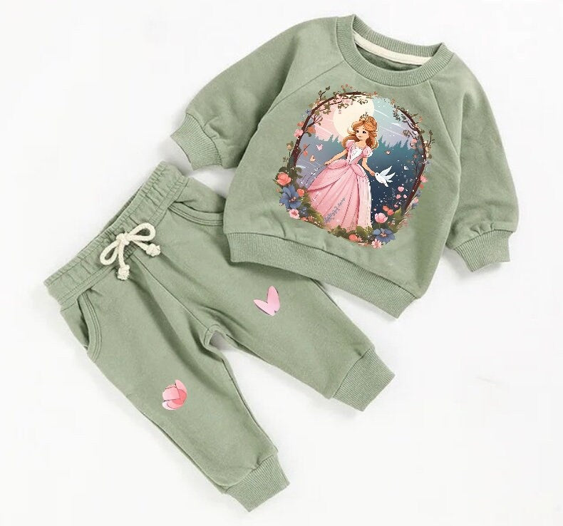 Fairytale floral French Terry Baby Outfit set sweatshirt and pants / baby clothes / soft / baby girl boy / baby shower / baby gift / sweater