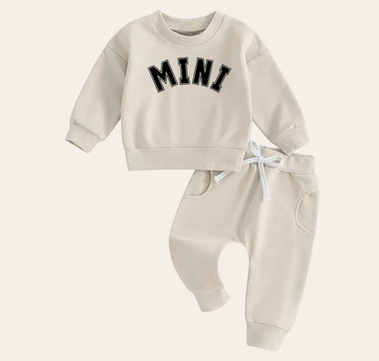 Mini Baby girl boy sweatshirt and pants outfit | Newborn | baby crewneck | sweatshirt kids Clothes | Baby Gift | Baby crewneck fall