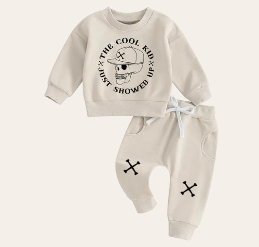 Cool kid Baby Outfit set sweatshirt and pants / baby clothes / soft / retro / baby girl boy / baby shower baby gift skull / sweater toddler